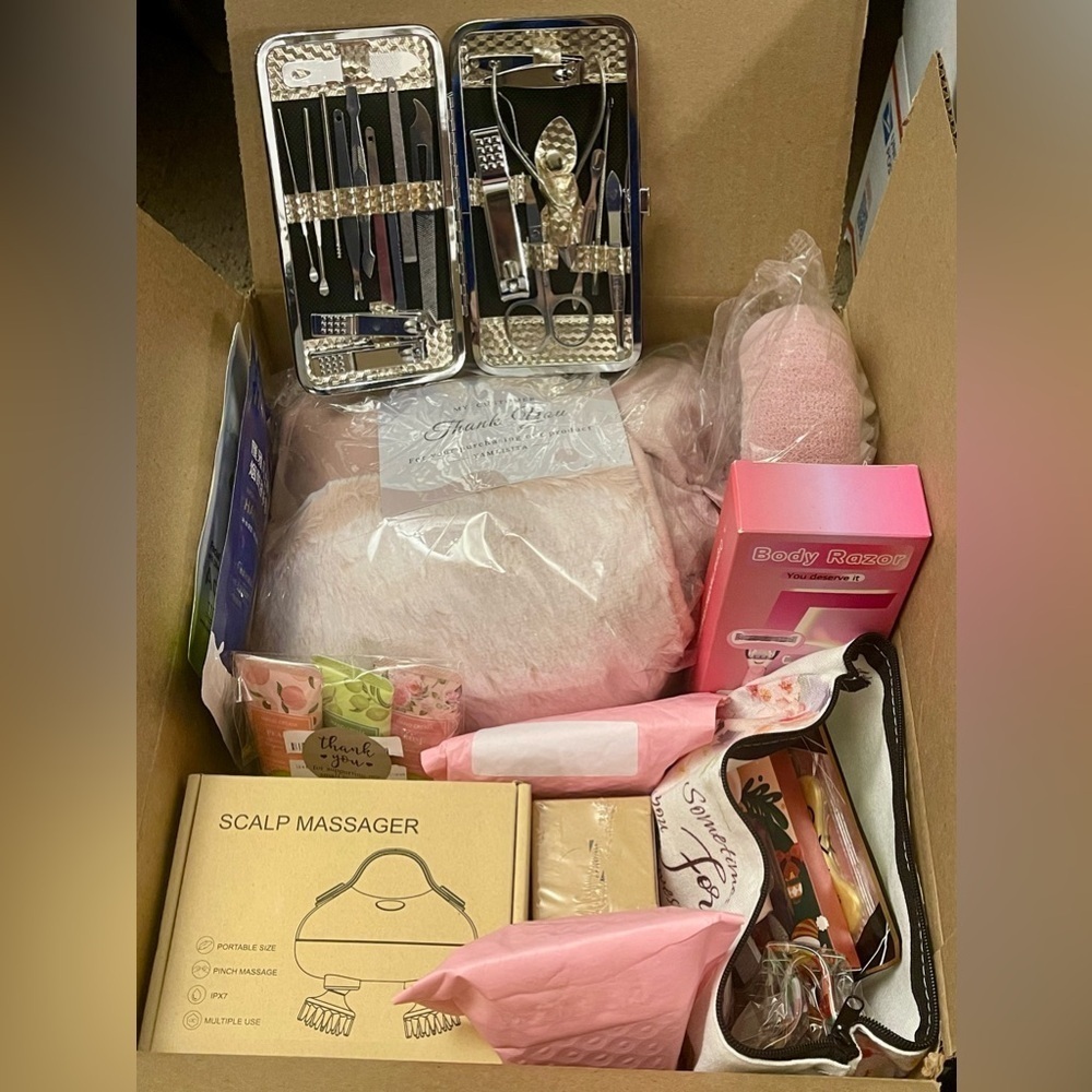 NEW Amazon BEAUTY Box, Brand NEW 📦 🔥 NO JUNK, NO used products, 5 ⭐️ rating!‌ - Picture 6 of 16